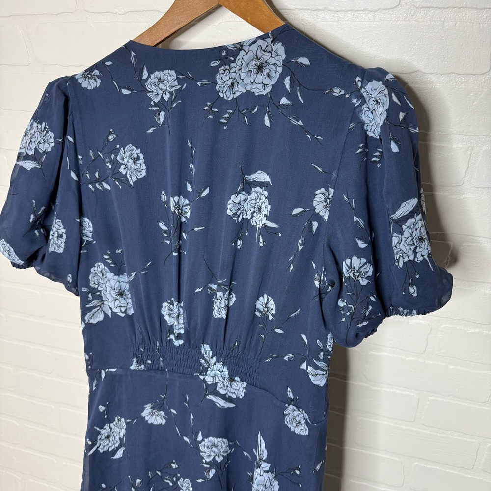 Club Monaco Silk V-Neck Puff Sleeve Dress Navy Floral sz 6 - Picture 3 of 8